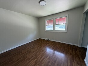 207 N Central Ave in Rockford, IL - Building Photo - Building Photo
