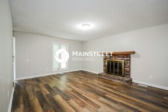 2354 Sarthe Ct in Maryland Heights, MO - Building Photo - Building Photo
