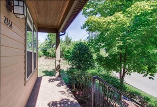 2364 Zermatt Ave in Nashville, TN - Foto de edificio - Building Photo