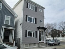43 Rogers St, Unit 1 in Boston, MA - Building Photo