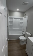 214 Church St in Thomasville, NC - Foto de edificio - Building Photo