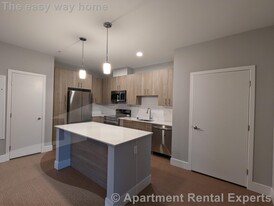 10 Inner Belt Rd in Somerville, MA - Building Photo