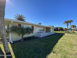 16 Silk Oaks Dr in Ormond Beach, FL - Building Photo - Building Photo