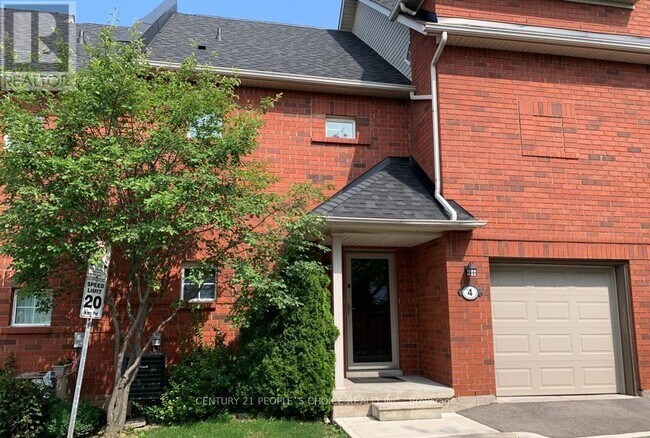 100 Beddoe Dr in Hamilton, ON - Building Photo - Building Photo