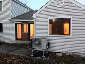 35 Nutmeg Rd in Middlebury, CT - Building Photo - Building Photo