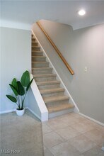 1269 Bonnie Ln in Mayfield Heights, OH - Building Photo - Building Photo