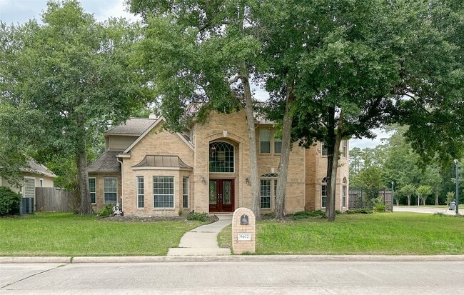 property at 9402 Brentwood Lakes Cir