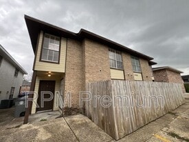 5268 S Brightside View Dr in Baton Rouge, LA - Building Photo