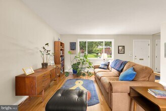12121 Galena Rd in Rockville, MD - Building Photo - Building Photo