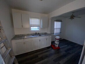 15786 Meyers Rd in Detroit, MI - Building Photo - Building Photo