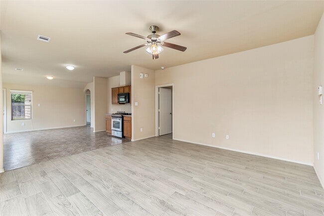 2834 Wisner Cir in Houston, TX - Building Photo - Building Photo