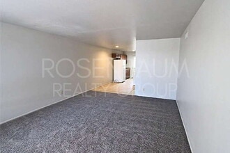 1008 N Pueblo Dr in Casa Grande, AZ - Foto de edificio - Building Photo