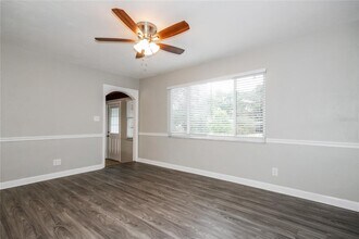 7312 6th Ave N in St. Petersburg, FL - Building Photo - Building Photo