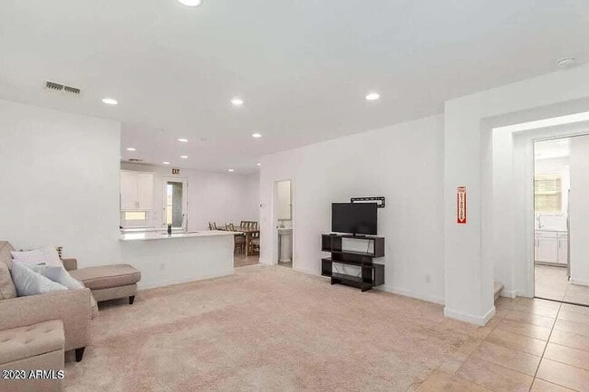 3741 S 64th Dr in Phoenix, AZ - Building Photo - Building Photo