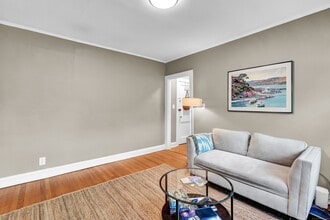 28 Whitney St in Hartford, CT - Building Photo - Building Photo
