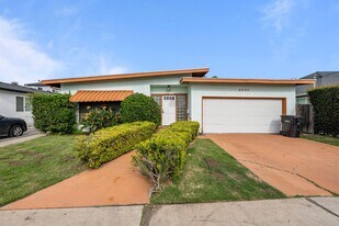 4927 63rd St in San Diego, CA - Building Photo