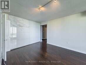 177-P177 Linus Rd in Toronto, ON - Building Photo - Building Photo