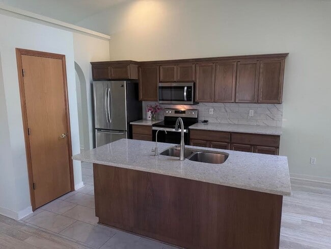 16827 SW Shelby Ct in Aloha, OR - Building Photo - Building Photo