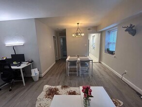 1322 Fort Myer Dr in Arlington, VA - Building Photo - Building Photo