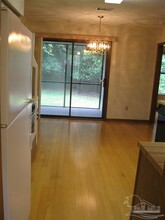 8059 Baywind Cir in Pensacola, FL - Building Photo - Building Photo