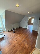 220 S Burnet St in East Orange, NJ - Building Photo