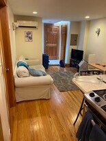 39 Charles St, Unit 4 in Boston, MA - Building Photo