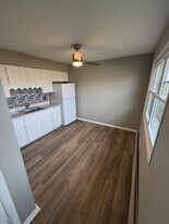 206 E 5th St in Mifflinville, PA - Building Photo