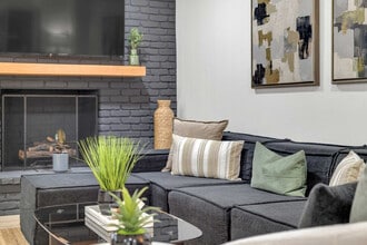 1901 Cordova Bend, Unit SI ID1514801P in Irving, TX - Foto de edificio - Building Photo