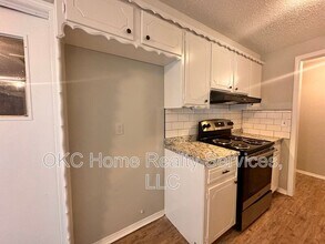 9313 NE Stardust Ln in Midwest City, OK - Building Photo - Building Photo