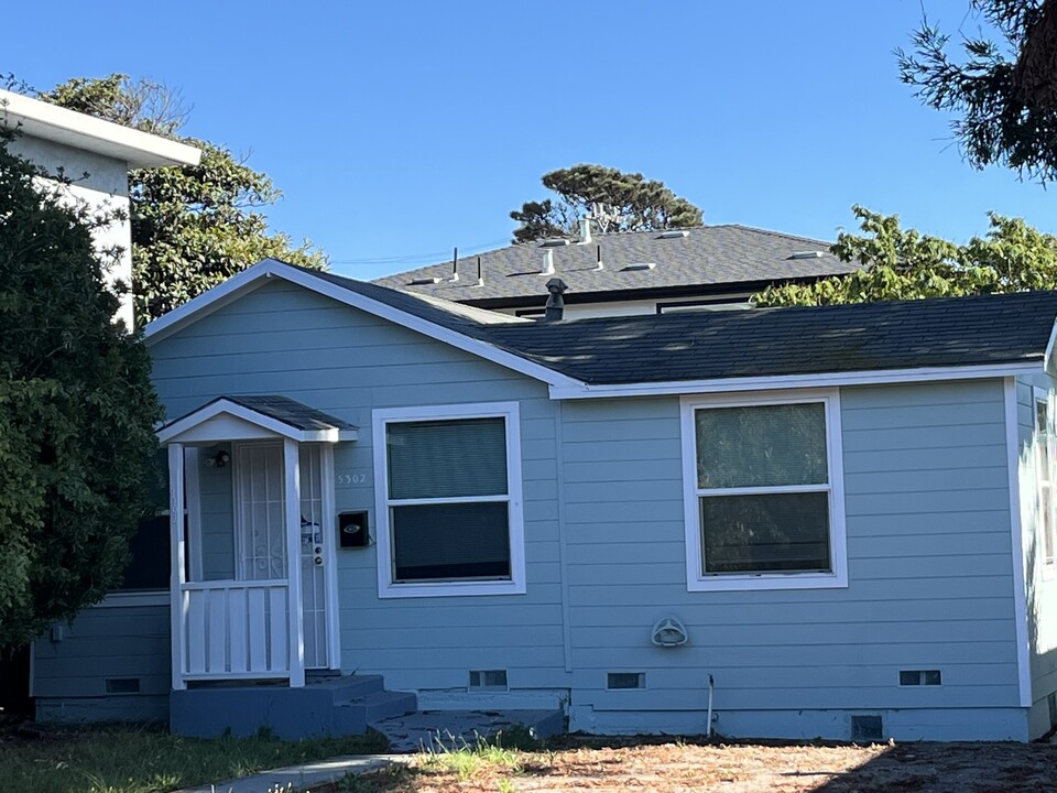 5302 Columbia Ave in Richmond, CA - Building Photo