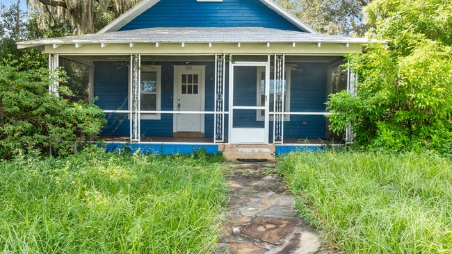 property at 500 E Johnson Ave