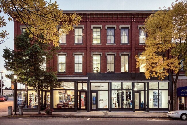 265 Main St in Biddeford, ME - Building Photo - Building Photo