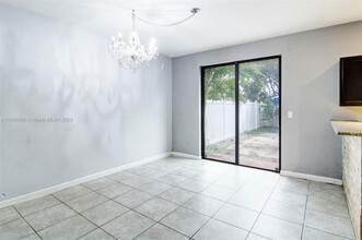 9077 W 33rd Ave in Hialeah, FL - Building Photo - Building Photo