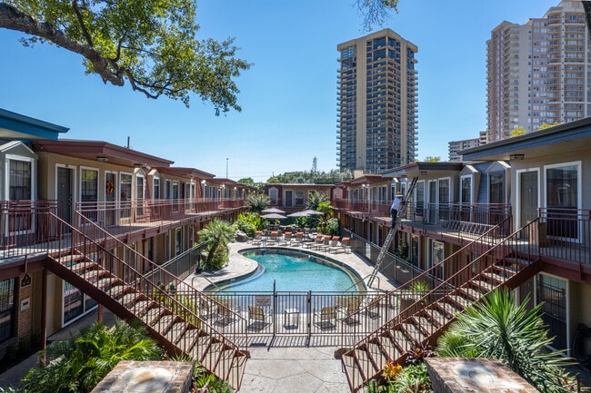 Galleria Oaks photo'