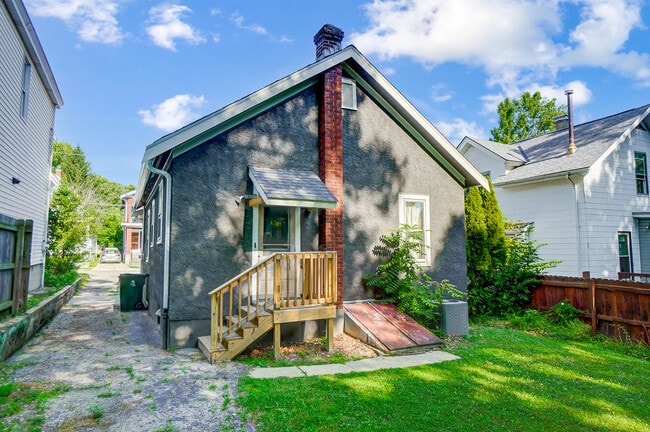 3618 Herschel Ave in Cincinnati, OH - Building Photo - Building Photo