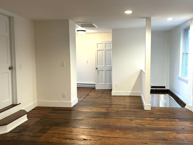 108 Main St S in Woodbury, CT - Building Photo - Building Photo