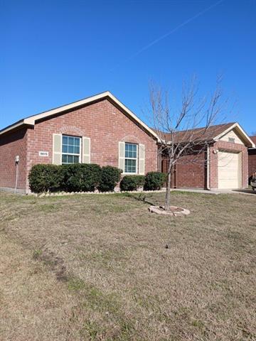 9815 Jennie Lee Ln in Dallas, TX - Foto de edificio - Building Photo