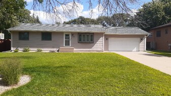 1340 104th Ln NW in Coon Rapids, MN - Building Photo