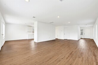 227 River Grv Ct in Willis, TX - Building Photo - Building Photo