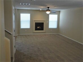 1232 Maple Meadows Dr NE in Rio Rancho, NM - Building Photo - Building Photo