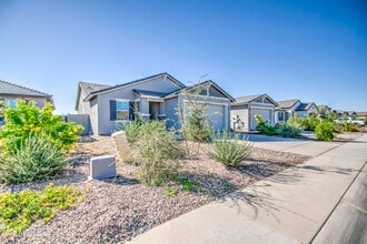 4205 E Haley Dr in San Tan Valley, AZ - Building Photo - Building Photo