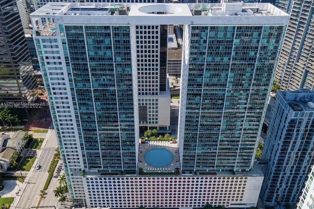 55 SE 6th St, Unit 1705 in Miami, FL - Building Photo