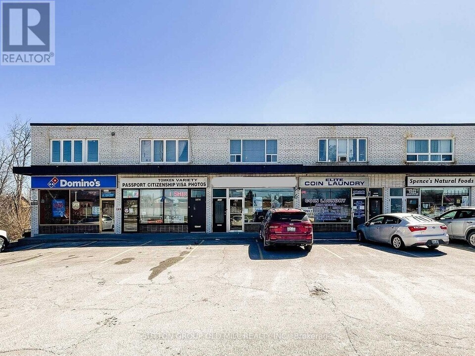 1032 Burnhamthorpe Rd E in Mississauga, ON - Building Photo