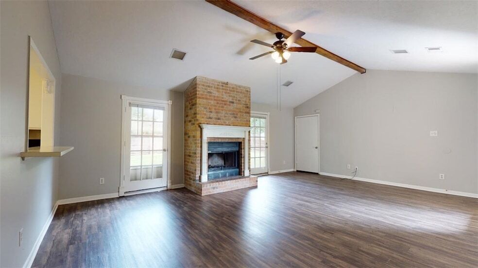 1411 Clement Ct, Unit 7 in College Station, TX - Building Photo