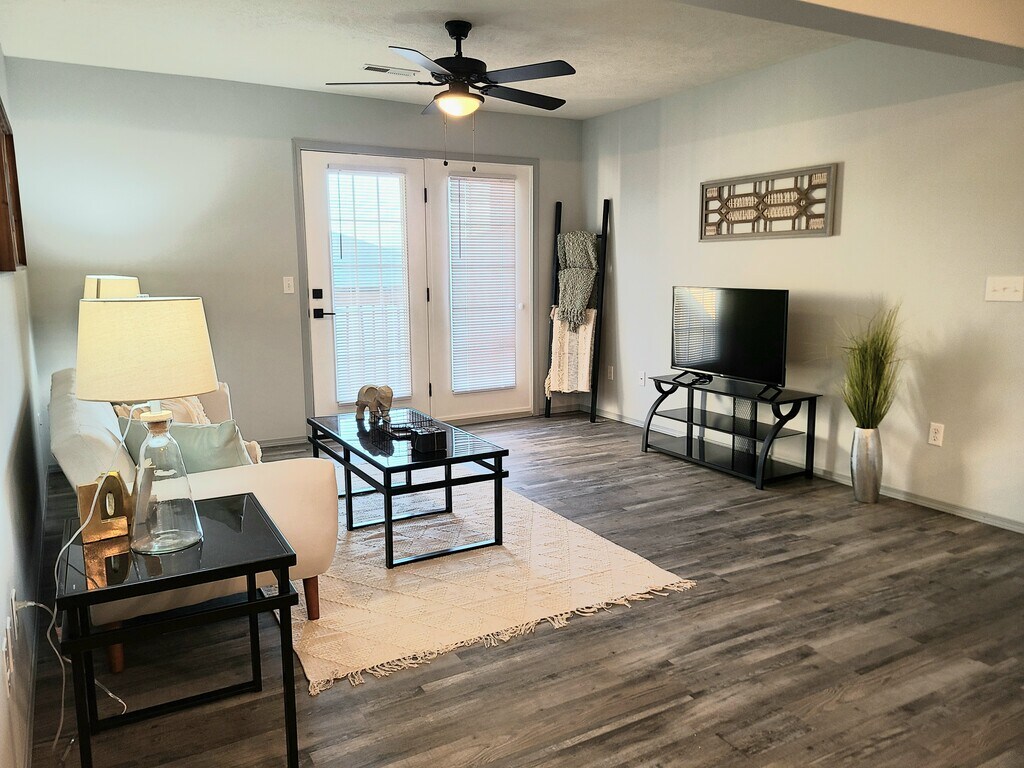 Southernwood Apartments in Nixa, MO