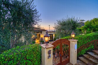 31641 Mar Vista Ave in Laguna Beach, CA - Building Photo - Building Photo