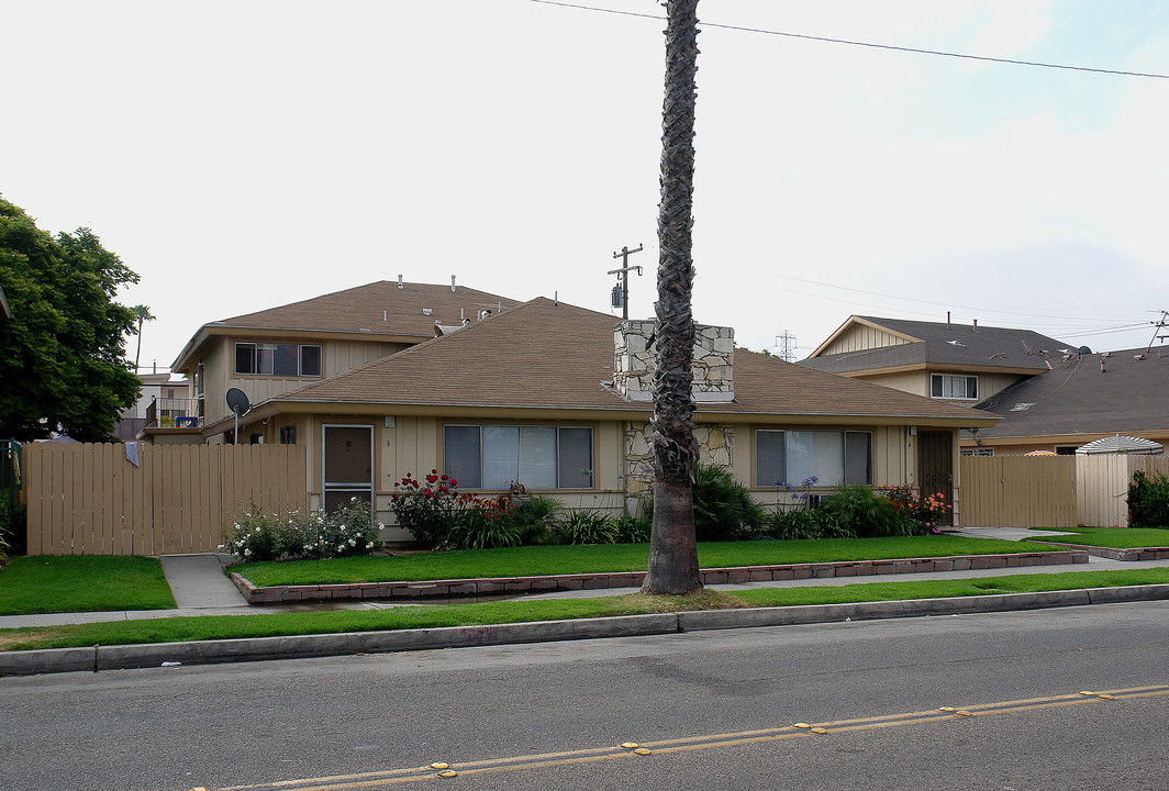 1536 S 9th St in Anaheim, CA - Building Photo