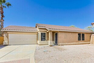 2300 E Gleneagle Dr in Chandler, AZ - Building Photo