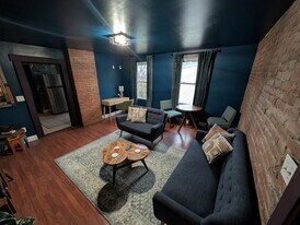 838 S High St, Unit German Village Apartment in Columbus, OH - Building Photo