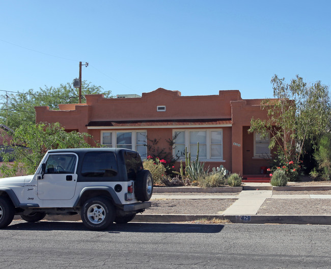 427 E Helen St in Tucson, AZ - Building Photo - Building Photo